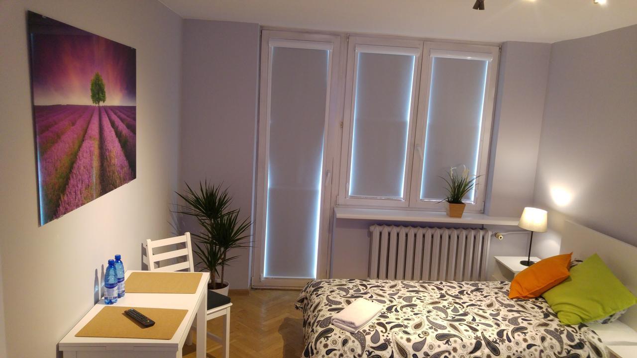 Rent0Nline Niepodleglosci Rooms Metro Warsaw Exterior photo